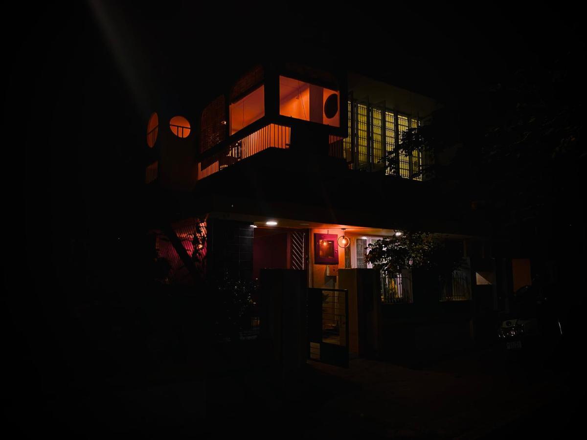 Crossroads Hostel 1980 Mysore Exteriör bild